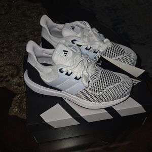 Kids Adidas Size 4.5